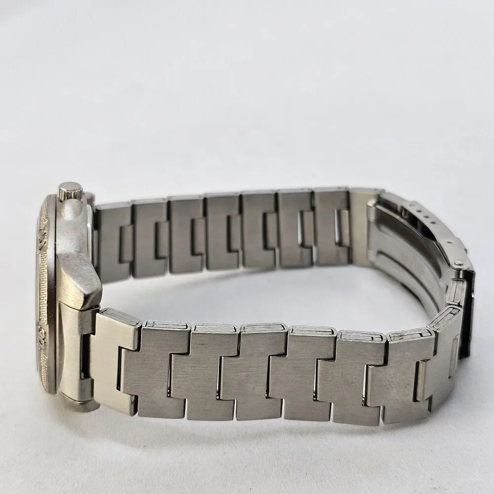 Belle Suisse 38MM Men's Watch Black Dial Gray Band Mineral Crystal 8